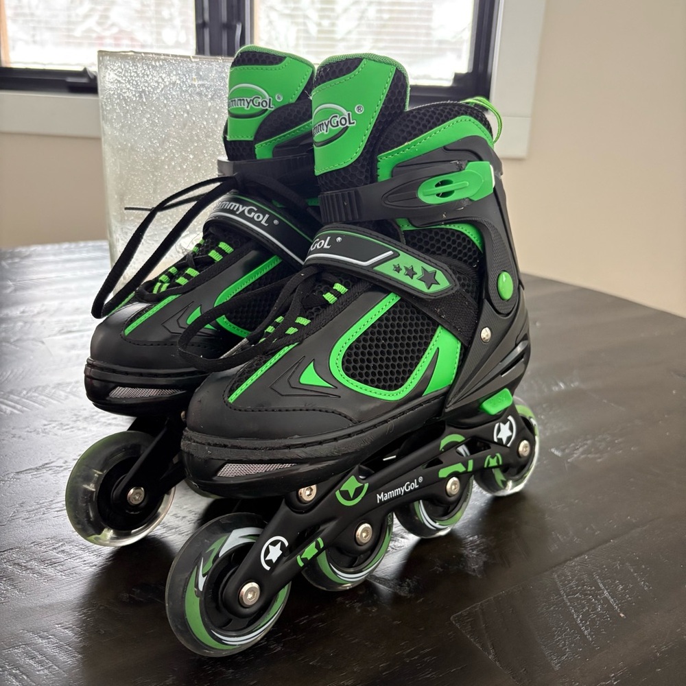 Kids Adjustable Inline Skates - Black & Green